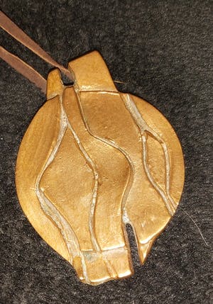 Curiosa - Bronzen hanger kopen? Bied vanaf 1!