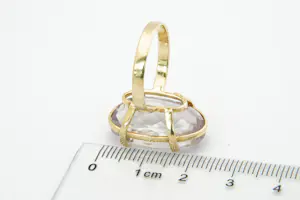 27 - Klassieke 18 Krt geel gouden ring met grote ovalen zeer licht roze Amethist kopen? Bied vanaf 210!