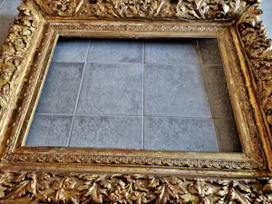 Niet of onleesbaar gesigneerd - Kapitale 19e eeuwse (of ouder) goudvergulde lijst - 110 x 90cm kopen? Bied vanaf 1!