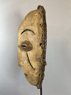 Lega - 220268 African mask from the Lega Bwami - Congo. kopen? Bied vanaf 45!