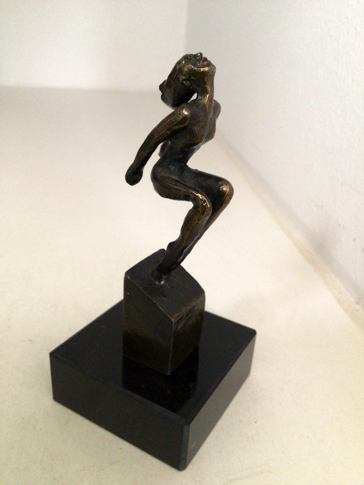 Corry Ammerlaan - Sculptuur “ VRIJHEID “. Gesigneerd kopen? Bied vanaf 1!