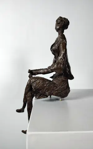 Wil Willemsen - Brons, Zittende dame kopen? Bied vanaf 200!