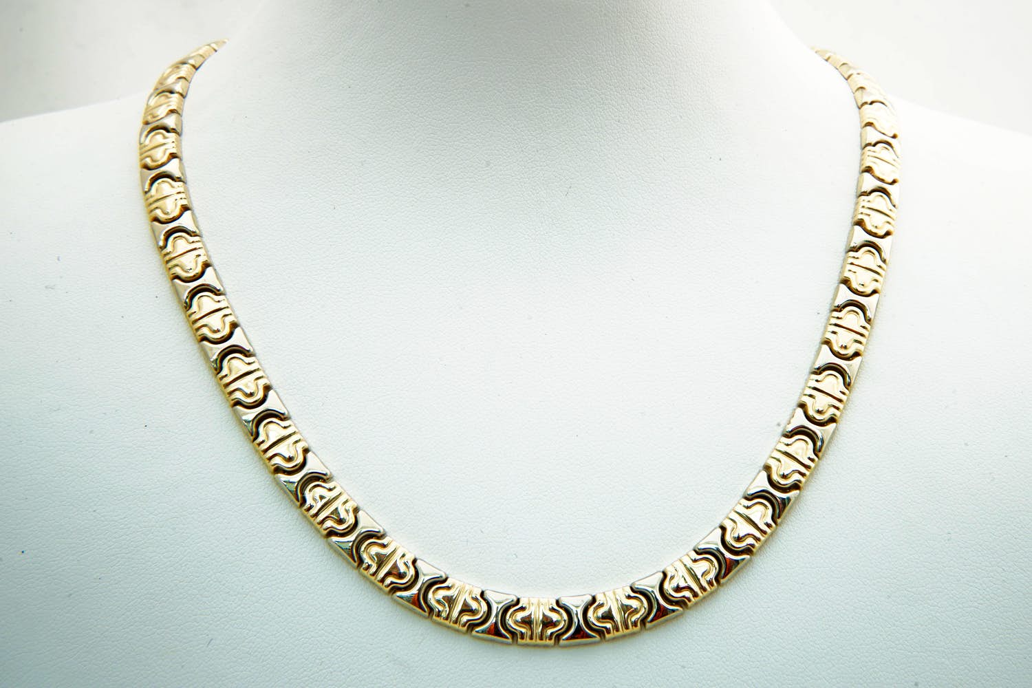 4 - Sierlijk, zo goed als nieuw 14 krt geel gouden halssieraad - Bulgari model kopen? Bied vanaf 995!