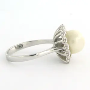 18k wit gouden ring met parel en zirkonia - ringmaat 17.25 kopen? Bied vanaf 170!