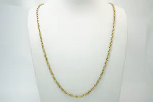 7 - Relatief lang en massief 18 karaats geel gouden Surinaams "Tarate" collier kopen? Bied vanaf 1450!