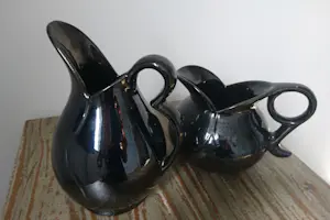 Niet of onleesbaar gesigneerd - Art Deco kannen uit de jaren '30 met lusterglazuur. kaufen? Bieten Sie von 1!