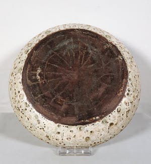 Plateelbakkerij Zuid-Holland - Arnhem Fayencefabriek & Flora Gouda - Lot van vijf keramieken objecten kopen? Bied vanaf 40!