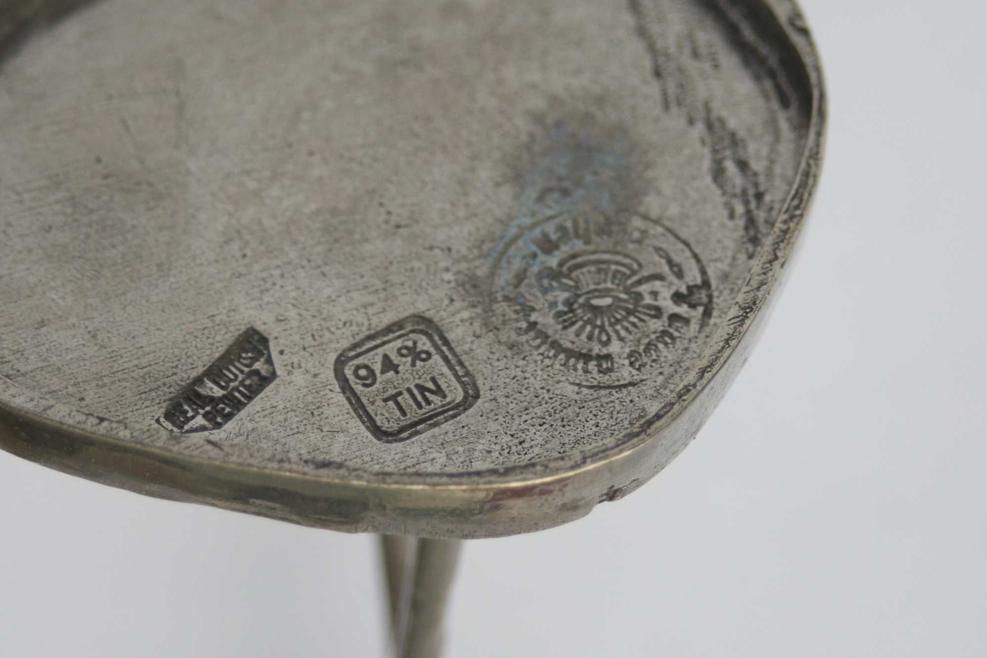 Niet of onleesbaar gesigneerd - tinnen beeld trompetspeler - gemerkt kopen? Bied vanaf 1!