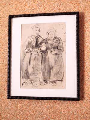 Cornelia Hioolen - Houtskooltekening - Vissersvrouwen verkocht voor € 50!