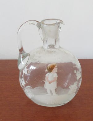 Niet of onleesbaar gesigneerd - Antiek 19e eeuwse Victoriaanse Mary Gregory Glazen mini Karafje kopen? Bied vanaf 10!