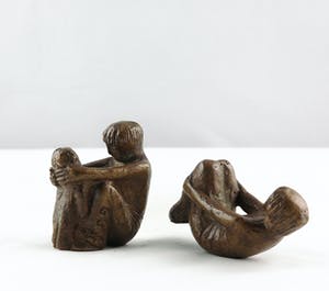 Brons (Onbekend) - Twee bronzen spelende kinderen kopen? Bied vanaf 1!