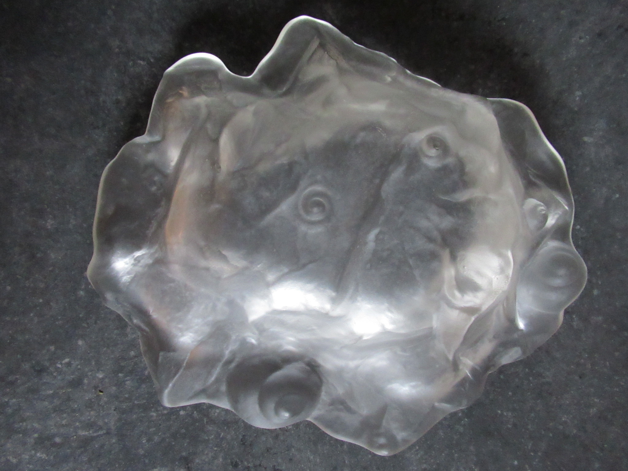 Walther glas - A-symtrische schaal met slak/schelp motieven kopen? Bied vanaf 1!