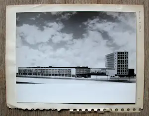 Carel Blazer - 4 foto's: ontwerp Stationspostgebouw aan het Oosterdok te Amsterdam kopen? Bied vanaf 59!