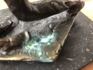 Brons (Onbekend) - Zwaar bronzen gesigneerd beeld - van 2 Mensen kopen? Bied vanaf 65!