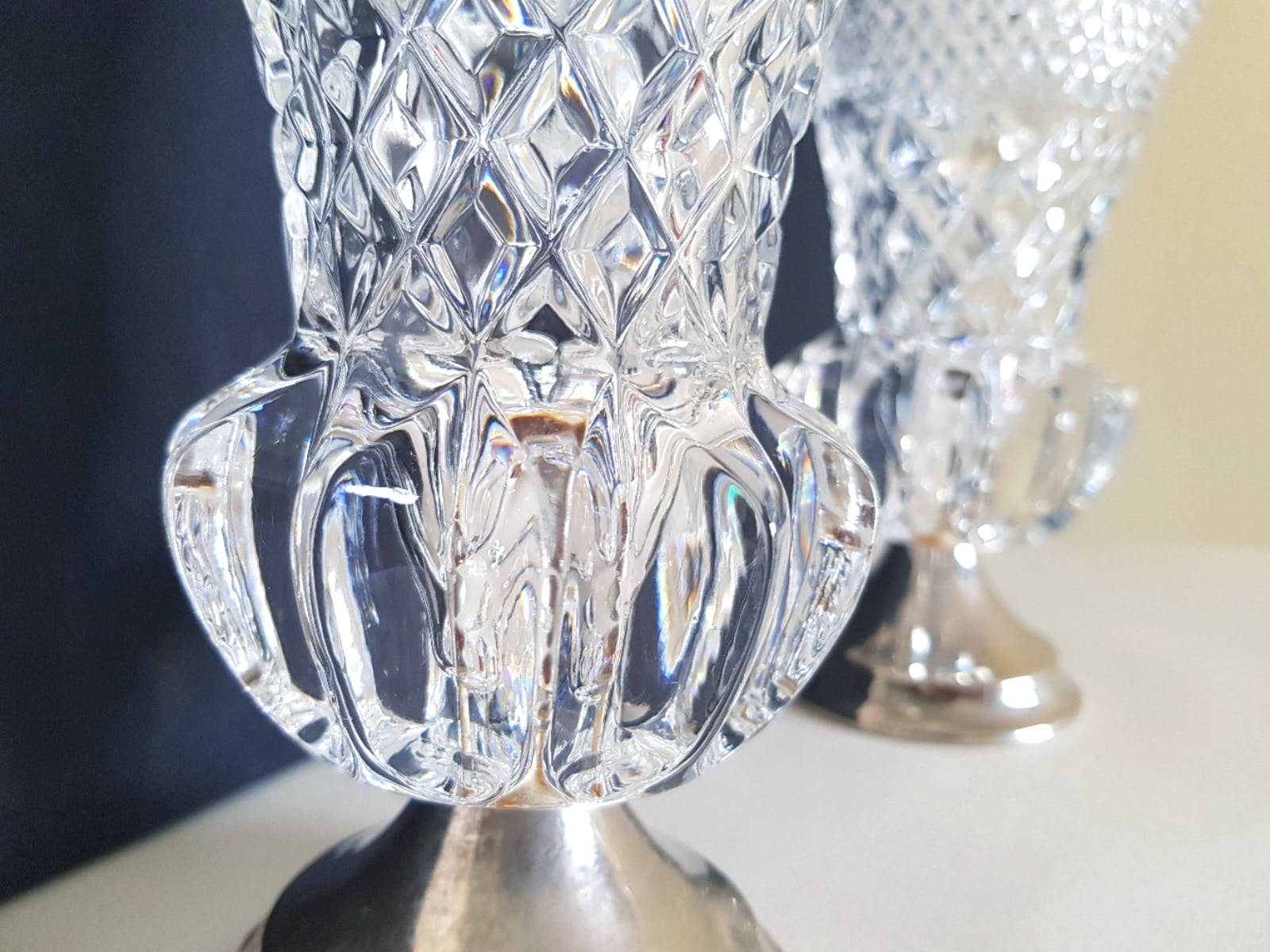 Niet of onleesbaar gesigneerd - Kristallen vazen  kopen? Bied vanaf 1!