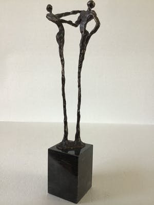 Corry Ammerlaan - “Dank” de Handdruk. Groot beeld 28 cm. kopen? Bied vanaf 1!