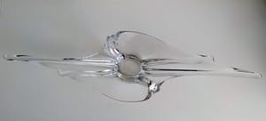 Niet of onleesbaar gesigneerd - sculptuur van helder kristal, krachtig door eenvoud, 65 cm breed ! kopen? Bied vanaf 1!