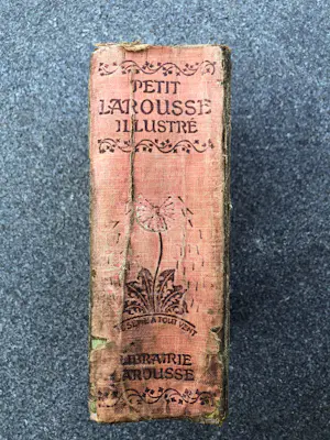 Antiquarisch Boek - Antieke Petit Larousse Illustré kopen? Bied vanaf 75!