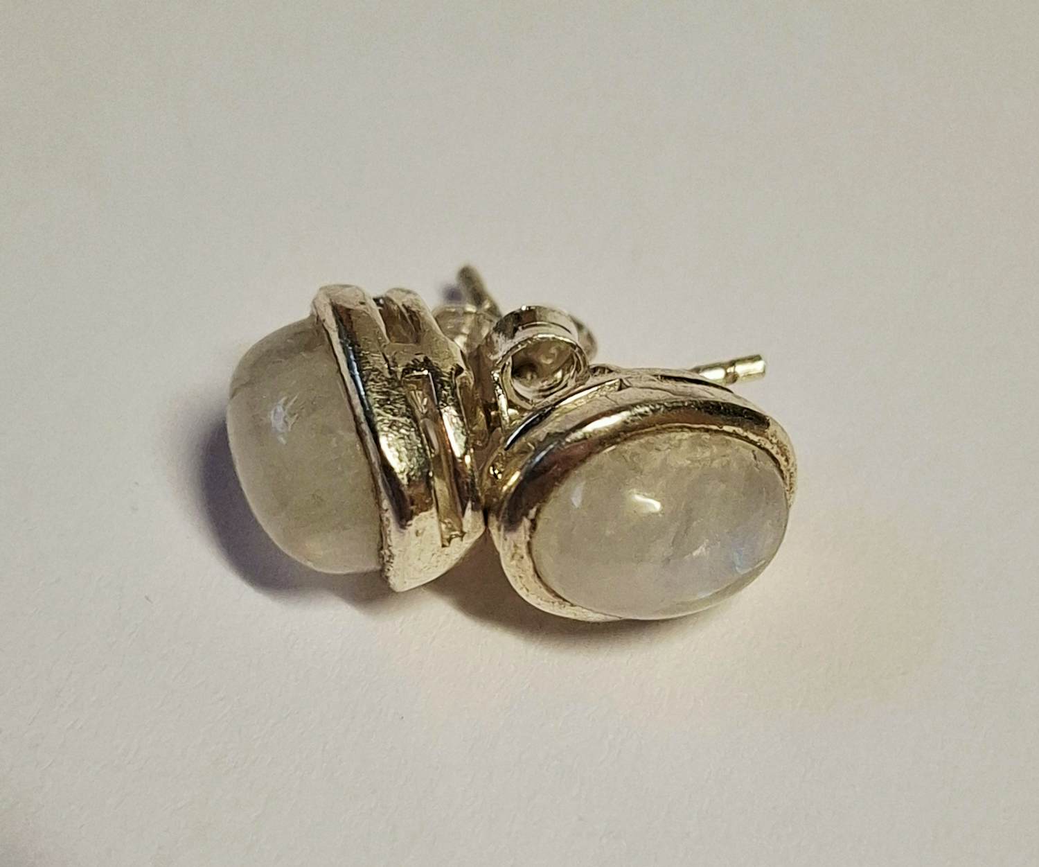 Nieuwe zilveren Regenboog maansteen oorstekers kopen? Bied vanaf 35!