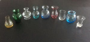Glasblazerij Leerdam - Verzameling van 9 kleine vaasjes. kopen? Bied vanaf 20!