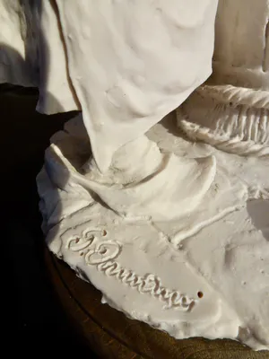 Real Fabbrica Capodimonte - Giuseppe Armani - Meisje wast hond (Washday) en 2 Misdienaren met parasol kopen? Bied vanaf 1!