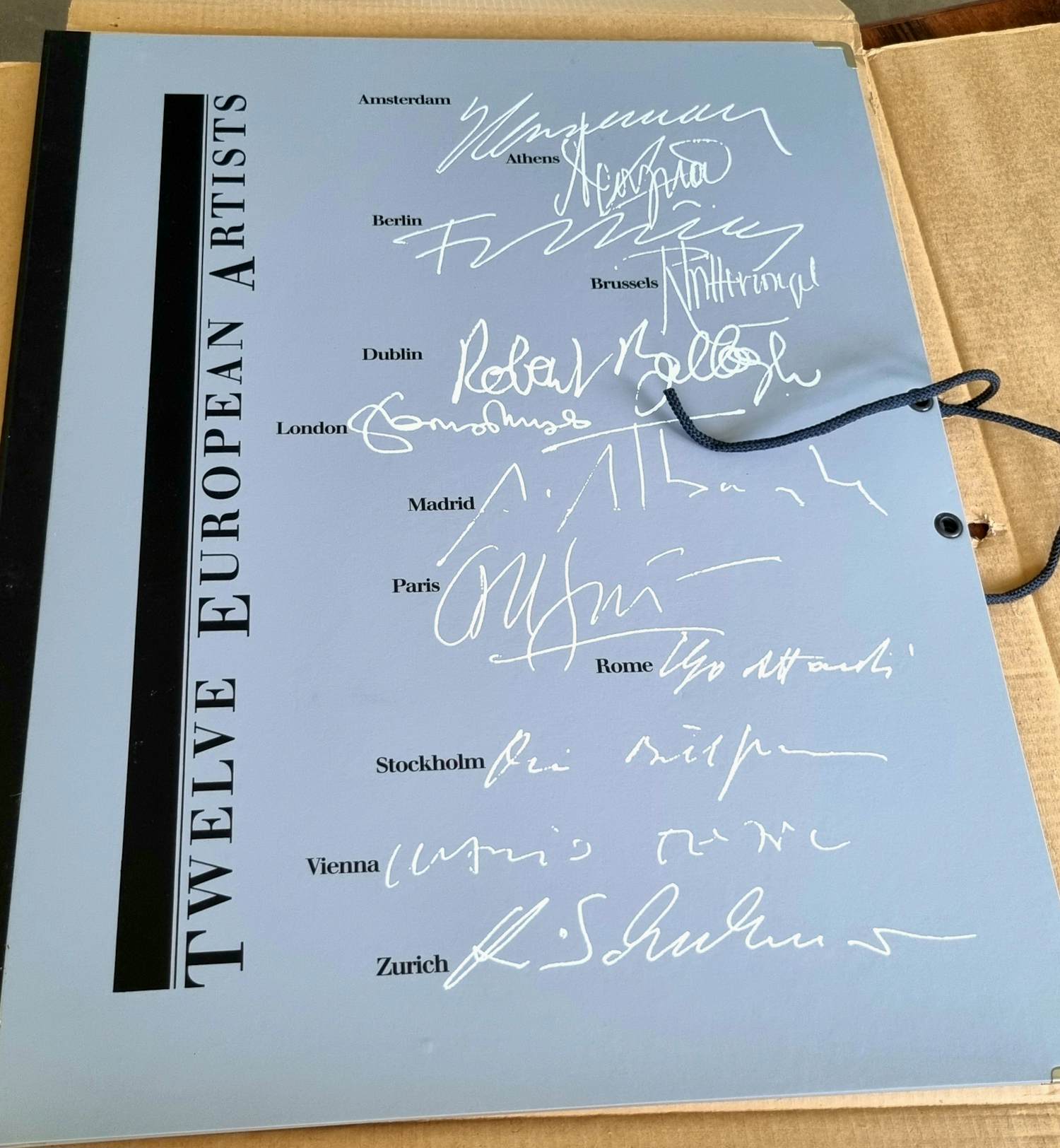 Jeroen Henneman - 'Twelve European Artists' (Henneman en andere kustenaars) kopen? Bied vanaf 250!
