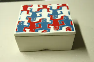 AcheterPlateelbakkerij Schoonhoven - doosje Escher? Enchérissez de 35!