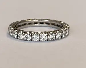 AcheterPlatina  alliance ring met diamanten ca 1,40 crt? Enchérissez de 1200!