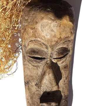 Congo - NGeende houten gezichtsmasker kopen? Bied vanaf 1!