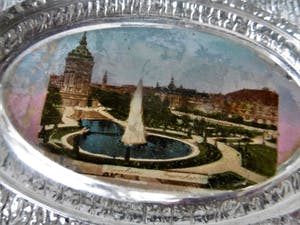 Curiosa - 6 antieke presse-papiers met voorstellingen kopen? Bied vanaf 1!