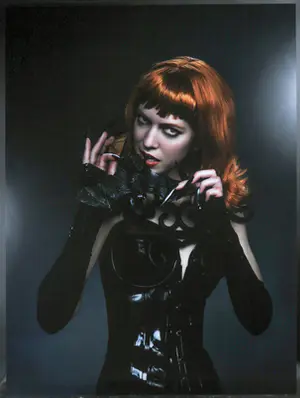 Jenny Boot - C-Print op dibond, Bat Wife - Ingelijst (Zeer groot) kopen? Bied vanaf 1000!