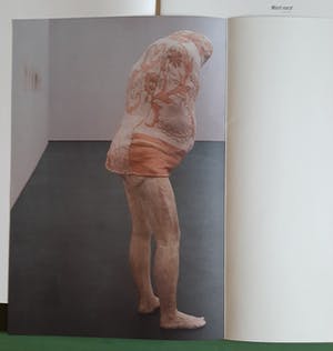 Berlinde De Bruyckere - Alles aanéén genaaid kopen? Bied vanaf 50!