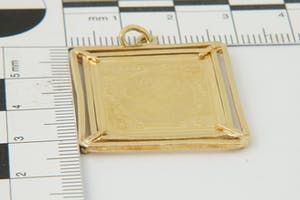 1306 - Vierkant gouden 'De eerste postzegel in goud' Penning in 14krt montuur kopen? Bied vanaf 380!