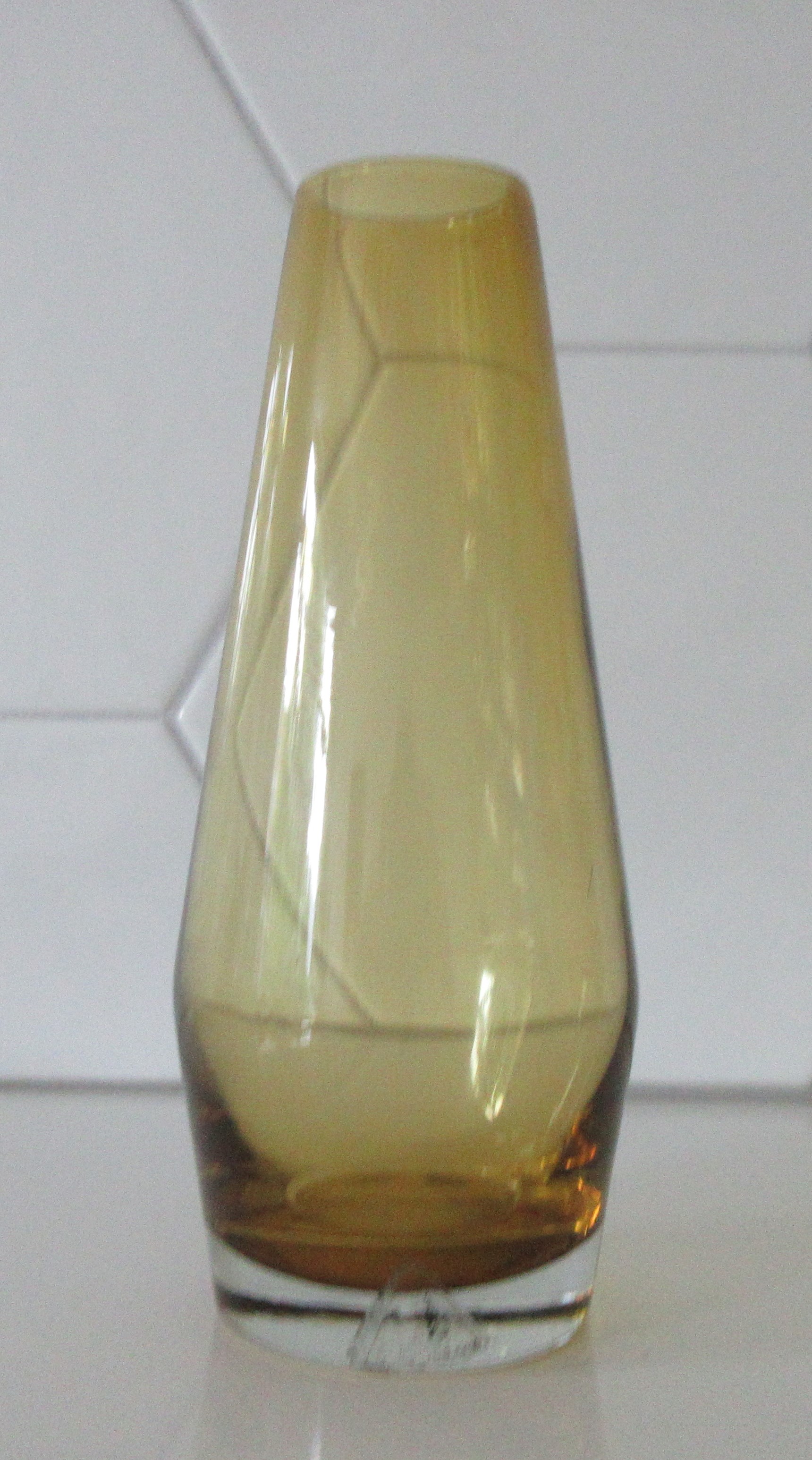 Riihimäki - Amber glazen cased vaasje ontwerp Tamara Aladdin kopen? Bied vanaf 24!