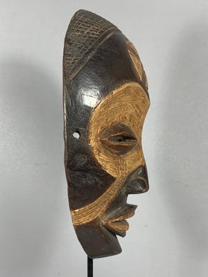 Punu - African female mask from the Punu - Gabon. kopen? Bied vanaf 25!