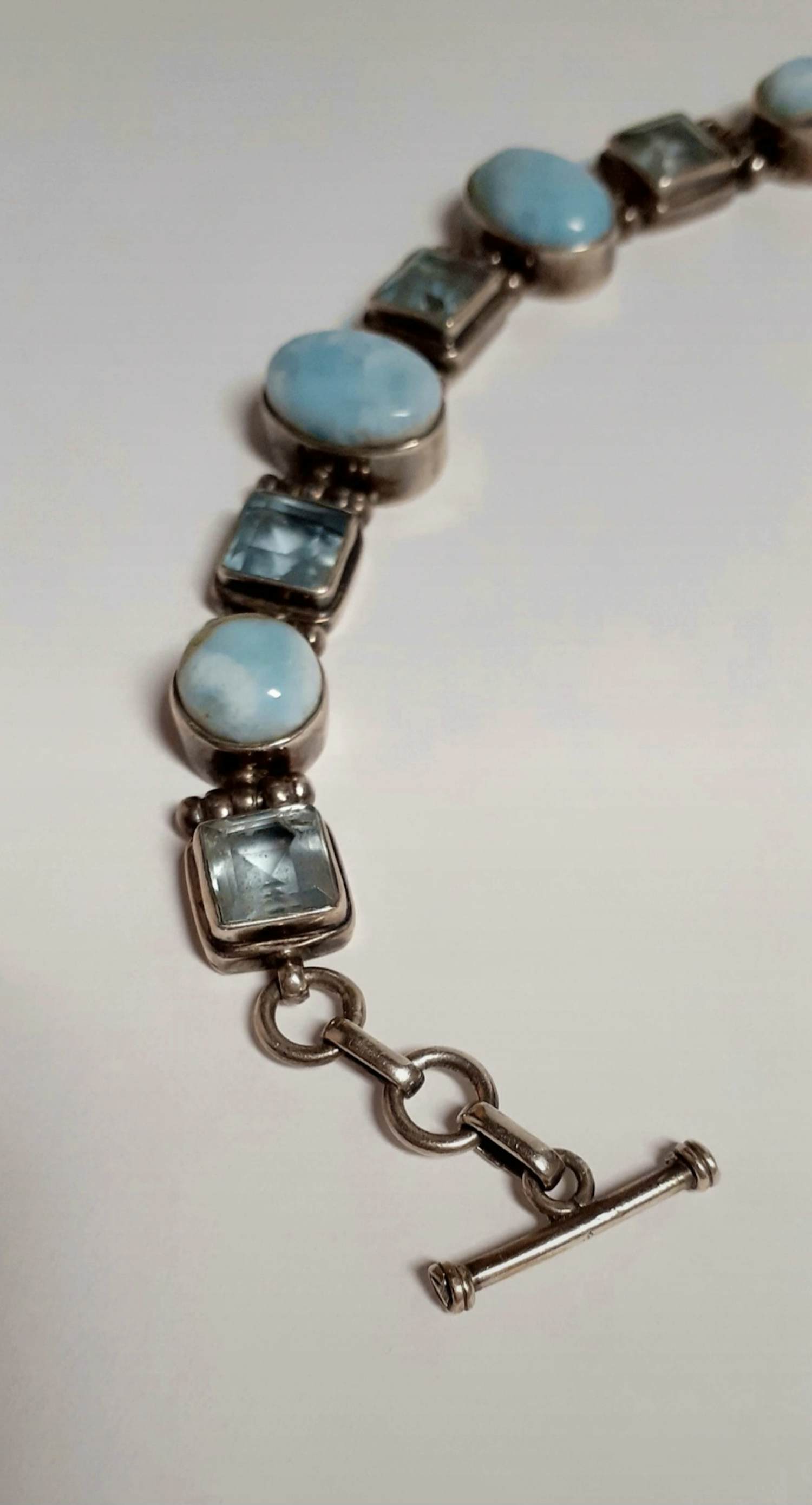 Zilveren Armband bezet met ovale facetgeslepen Aquamarijn en ovale turkoois verkocht voor € 85!