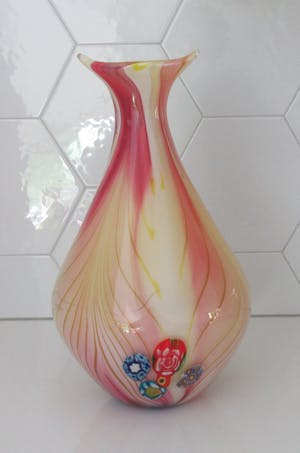 Niet of onleesbaar gesigneerd - Zeer zware dikwandige gele roze Millefiori vaas kopen? Bied vanaf 10!