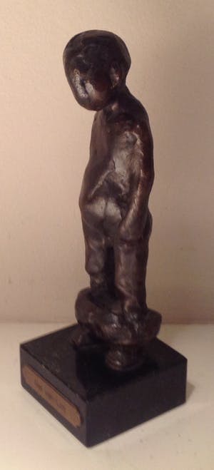 Nel van Lith - Jongetje met afgezakte broek kopen? Bied vanaf 150!