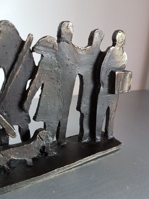 Astrid Veldhuyzen-Koppen - Beeld " Familie " kopen? Bied vanaf 25!