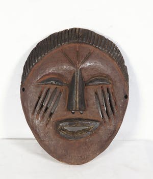 Luba - Houten initiatiemasker met scarificaties kopen? Bied vanaf 1!