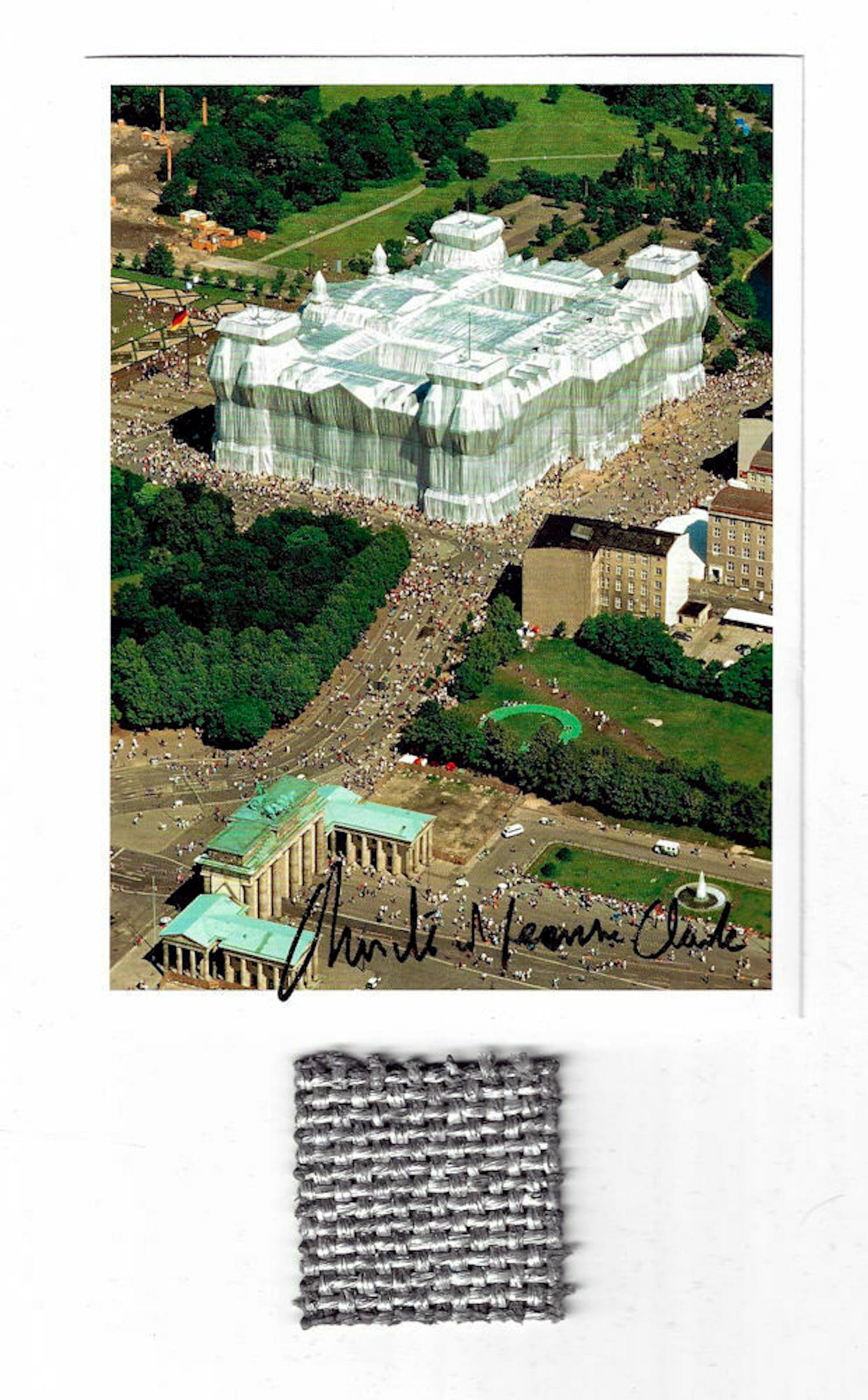 Christo - Reichstag - Handgesigneerd Christo & Jeanne-Claude + Originele STOF! verkocht voor € 105!
