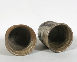 Ad Arma - Lot van twee raku gestookte bekers kopen? Bied vanaf 1!