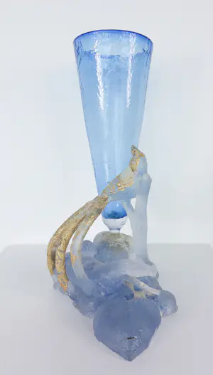 Richard Price - Sculptuur met vaas van glas (unicum), Flights of Fancy kopen? Bied vanaf 300!