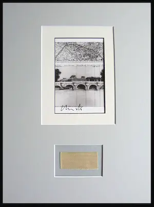 Christo - Project " Pont Neuf wrapped " 1983 - inc. original stofmonster - handgesigneerd kopen? Bied vanaf 139!
