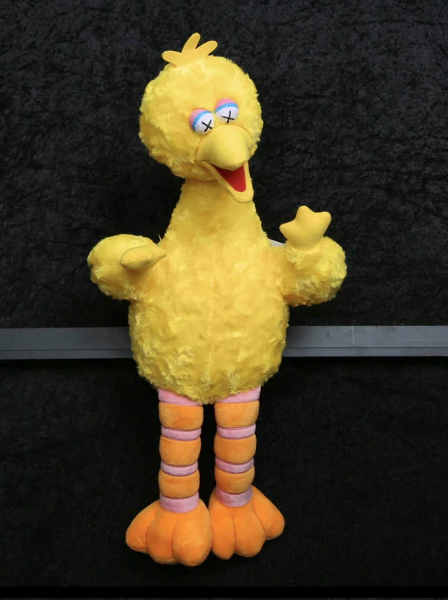 KAWS - Sesame Street, Plush Toy Big Bird. Limited edition 2018. kopen? Bied vanaf 50!