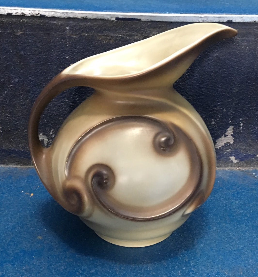 N.V. Porselein- en Tegelfabriek Mosa - Art deco knijpkan kopen? Bied vanaf 1!