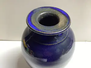 Niet of onleesbaar gesigneerd - Blauw geglazuurde keramiek vaas kopen? Bied vanaf 1!