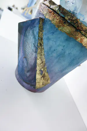 Richard Price - Sculptuur van glas (unicum), Helping Hand / Buddha Jar kopen? Bied vanaf 300!