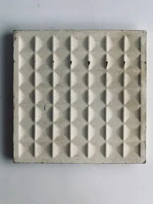 Royal Boch - tegel Jager en meisje bij een hek kopen? Bied vanaf 65!