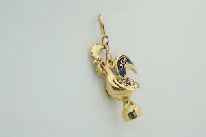 97 - Geëmailleerde 18Krt geel gouden "Portugal - haan van Barcelos" hanger kopen? Bied vanaf 140!